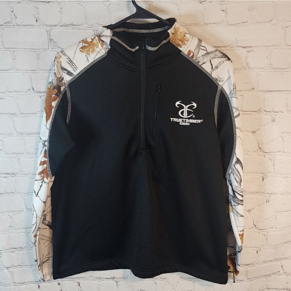 Men's True Timber "Winter Camo" quarter zip sweater, size Medium
